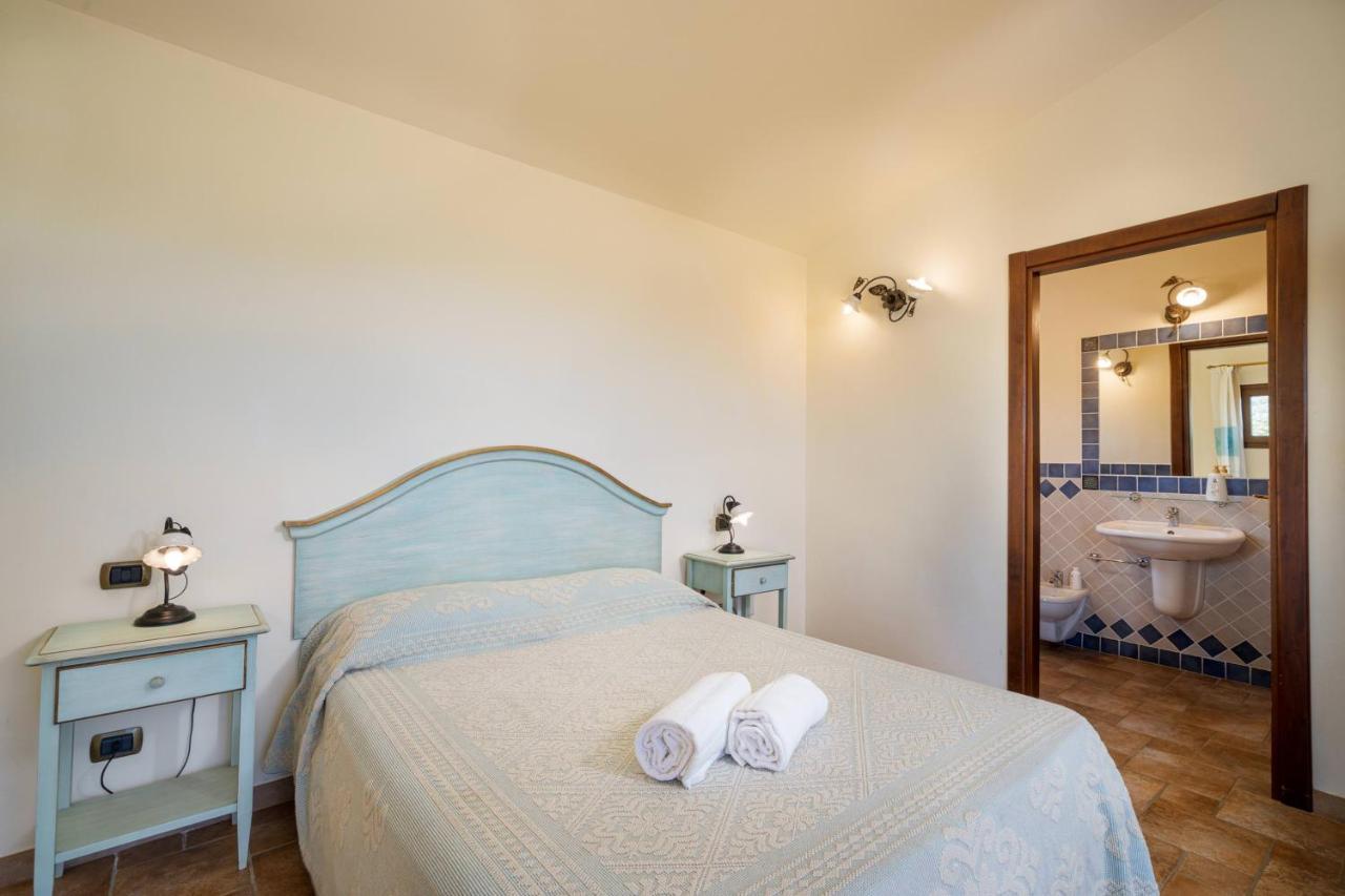 Borgo Alba Barona Turismo Rurale Голфо Аранчи Екстериор снимка