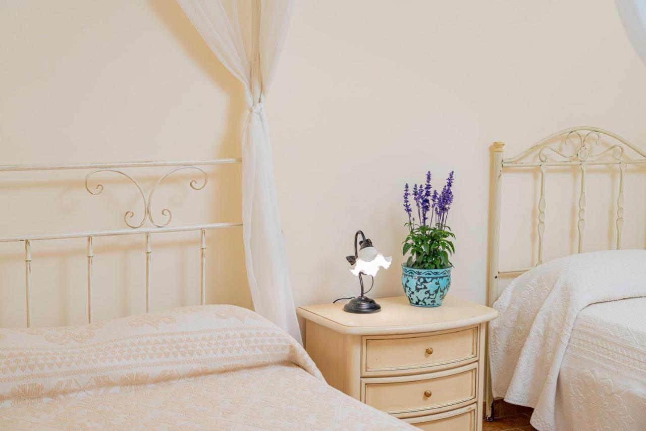 Borgo Alba Barona Turismo Rurale Голфо Аранчи Екстериор снимка