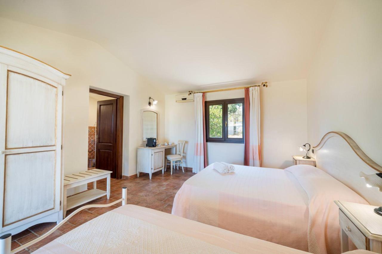 Borgo Alba Barona Turismo Rurale Голфо Аранчи Екстериор снимка